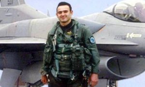 Κώστας Ηλιάκης: Ο αθάνατος «αετός» που θυσιάστηκε στα νερά του Αιγαίου