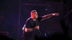 «Απασφάλισε» ο Αντώνης Ρεμος: «Είναι όλοι κότες…»