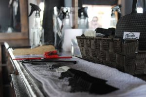 Ο Έλληνας που μπήκε στο βιβλίο των ρεκόρ Γκίνες για το πιο γρήγορο κούρεμα (video)