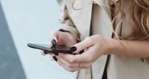 Aυτή είναι η καλύτερη ώρα να ποστάρεις στο Instagram αν θέλεις να πάρεις περισσότερα like