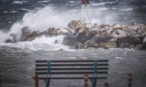 Καιρός: Θέλει προσοχή η Παρασκευή! Αρναούτογλου, Αρνιακός και ΕΜΥ για την κακοκαιρία