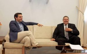 Κρίσιμες ώρες: Σε εξέλιξη η συνάντηση Αλ. Τσίπρα – Π. Καμμένου