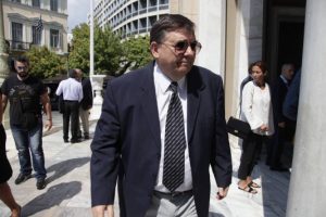 Εδειξε τους τέσσερις νέους καναλάρχες ο Γιώργος Καρατζαφέρης…