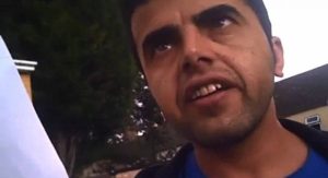 Οργισμένος οδηγός πήρε κλήση φυλάκισης 18 μηνών επειδή πάρκαρε παράνομα και έσπασε το πόδι του (vid)