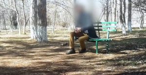 Ο άνδρας που υποστηρίζει πως ήρθε από το μέλλον έδειξε φωτογραφία από το έτος 5.000! (vid)