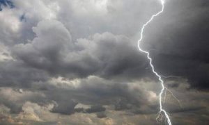 Καιρικό σκηνικό… αστάθειας! Βροχές, καταιγίδες και χαλάζι έως το τέλος της εβδομάδας!
