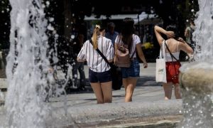 Καιρός: Οδηγίες του ΕΟΔΥ για την αντιμετώπιση του καύσωνα