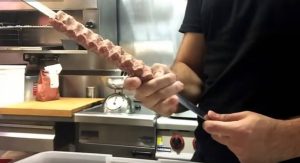 Φτιάξτε πικάντικα κεμπάπ με συνταγή απ’ την Περσία (video)