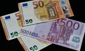Κοινωνικό Μέρισμα 2020: Μοιάζει αλλά… δεν θα είναι – Ποιοι θα λάβουν χρήματα