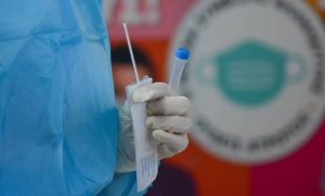 Κρούσματα σήμερα: Ξανά… εκτίναξη νέων μολύνσεων