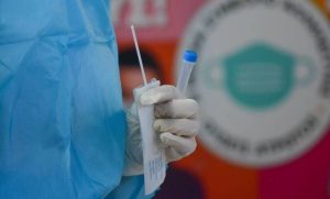 Κρούσματα σήμερα: Σοκάρει το ποσοστό θετικότητας στα χθεσινά δωρεάν τεστ του ΕΟΔΥ