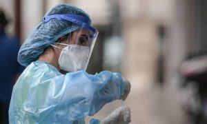 Τραγωδία και σήμερα με 98 νέους θανάτους από κορονοϊό