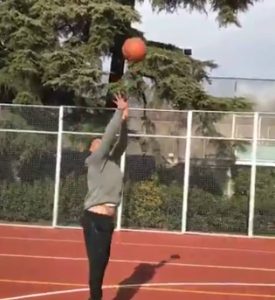 Ο Ρονάλντο τα… γράφει και στο μπάσκετ (video)