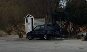 Απίστευτο κι όμως Ελληνικό: Έπλυνε το αυτοκίνητό του σε δημοτικές ντουζιέρες για να μην πληρώσει! (photos)