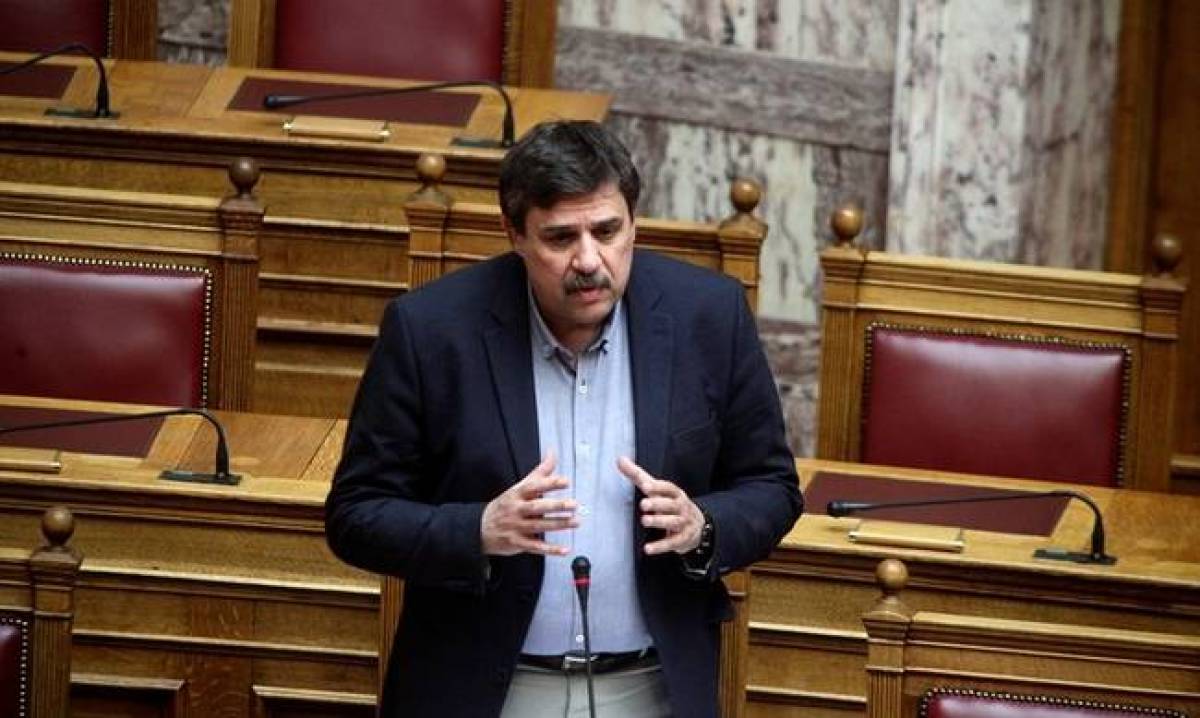 Ξανθός: Νομοθετική ρύθμιση για τη διαγραφή χρεών από νοσηλείες ανασφάλιστων
