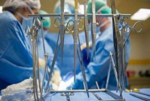 Αφαιρέθηκε λαβίδα από κοιλιά άνδρα… 18 χρόνια μετά!