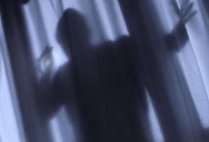 Αδίστακτοι ληστές βασάνισαν χωρίς έλεος ηλικιωμένο (video)