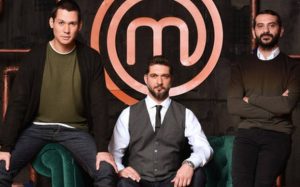 Master Chef: Σάλος με φωτογραφία παικτών εκτός παιχνιδιού. Προδίδει την αποχώρηση; (photo)