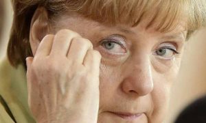 Οργισμένες επιστολές αναγνωστών στη Μέρκελ κατά της Ελλάδας