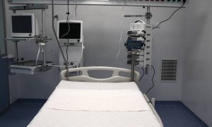 Σοκαριστική πρόβλεψη για 12.000 έως 14.000 θανάτους ανεμβολίαστων άνω των 60 ετών
