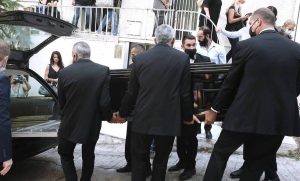 Εθνικό Πένθος: Τι είναι και τι συμβαίνει στην Ελλάδα όταν κηρύσσεται…
