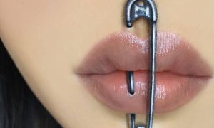 Απίστευτα 3D σχέδια από make-up artist – Δείτε τι κάνει πάνω στο σώμα της (pics)