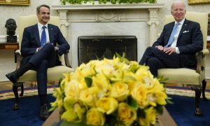 Mητσοτάκης σε Μπάιντεν: Πυλώνας σταθερότητας η Ελλάδα