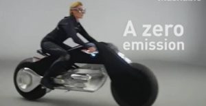 H BMW φέρνει τη μηχανή του μέλλοντος! Ξεχάστε ατυχήματα και… κράνος (video)