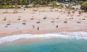 Καύσωνας: Ανοίγουν δωρεάν οργανωμένες παραλίες το τριήμερο