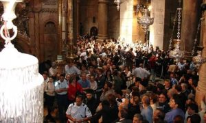 Η αφή του Αγίου Φωτός στην Ιερουσαλήμ