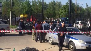 Επεισόδια, πυροβολισμοί και νεκροί σε νεκροταφείο