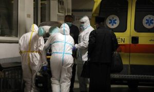 Κρούσματα σήμερα: Εσπασε το φράγμα των 500 διασωληνωμένων…