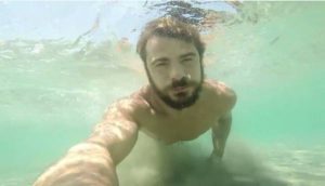 Είναι γεγονός! Αυτή είναι η πρώτη διαφήμιση του Γιώργου Αγγελόπουλου (video)