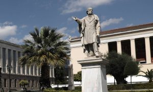 Παρέμβαση εισαγγελέα για τον καθηγητή του ΕΚΠΑ που κατηγορείται για σεξουαλική παρενόχληση
