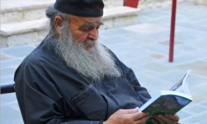 Εκοιμήθη η εμβληματική μορφή των Ιωαννίνων, ο ιερομόναχος Αθανάσιος Χατζής