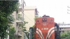 Το παρκάρισμα της χρονιάς έγινε στην Πάτρα! (photo)