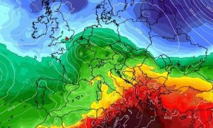 Καιρός Πάσχα: Καρέ – καρέ η θερμή εισβολή της Μεγάλης Εβδομάδας. Στις παραλίες το ψήσιμο του οβελία