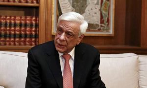 O Παυλόπουλος ξεκινά τηλεφωνικές επαφές με αρχηγούς