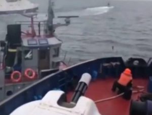 Άγρια καταδίωξη και σύγκρουση πλοίων στην Κασπία (video)