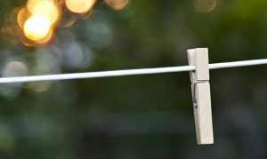 Προσοχή! Σταματήστε να στεγνώνετε ρούχα στο καλοριφέρ