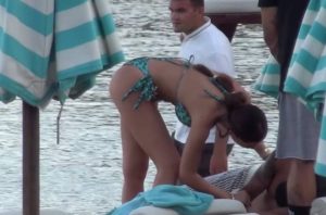 Σε άθλια κατάσταση πασίγνωστος ποδοσφαιριστής στη Μύκονο (video)
