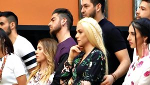 Από το «Power of Love» στα… μπουζούκια – Ακούστε την να τραγουδά! (video)