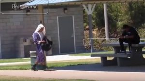 Ο Αραβας, οι φάρσες και 20 λεπτά… ξεκαρδιστικό γέλιο (video)