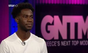 GNTM 3: Ο Μάνος από τη Σιέρα Λεόνε και η μυθική ατάκα για το… μαγιό με βρακί!