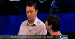 Απίστευτη προπαγάνδα! Απάντησε πως ο Μέγας Αλέξανδρος ήταν Ελληνας και… έχασε 23.000 λιρες (video)