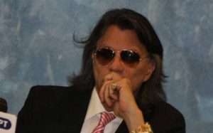 Τζίμης Πανούσης: Συγκινεί το «αντίο» του Ηλία Ψινάκη: «Τζιμάκο μου… Όταν έρθω να σας βρω…»