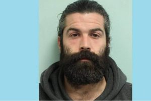 Αυτός ο άνδρας πρέπει να ειδοποιεί την αστυνομία αν κάνει σεξ με την ίδια γυναίκα πάνω από 3 φορές!