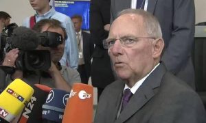 Σόιμπλε: Σεβόμαστε το δημοψήφισμα – Περιμένουμε προτάσεις από την Ελλάδα