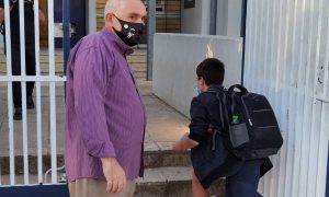 Πανικός με τα ψευδώς θετικά self test μαθητών. Εκατοντάδες καρδιοχτύπησαν ενώ ήταν αρνητικοί…