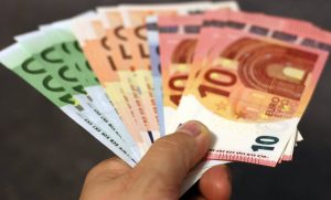 ΕΦΚΑ, OΑΕΔ και ΟΠΕΚΑ: Όλες οι πληρωμές μέχρι αρχές Σεπτεμβρίου – Ποιοι παίρνουν χρήματα